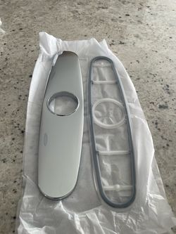 MOEN Escutcheon & Gasket Kit- Spot Resist Stainless, Part: 157283SRS