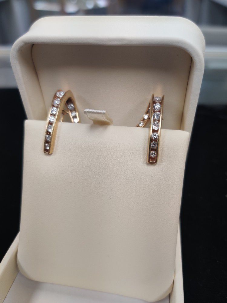 1.20 Ctw Diamond 💎 Earrings