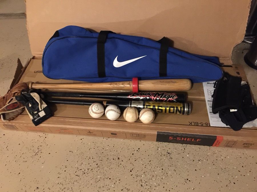 Boys youth baseball gear