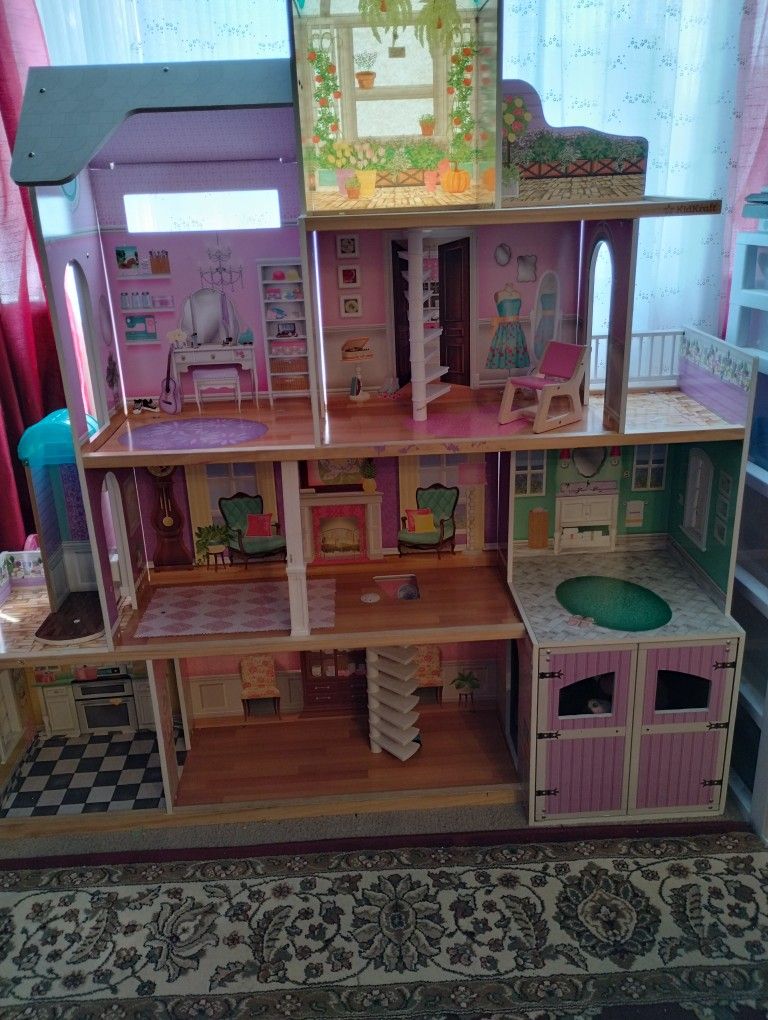 Large Dollhouse