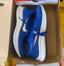 Nike boy shoes