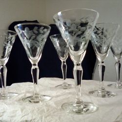 CELEBRATION / TOASTING GLASSWARE WITH BEAUTIFUL HOLIDAY SEASON FROSTING -6 CT.