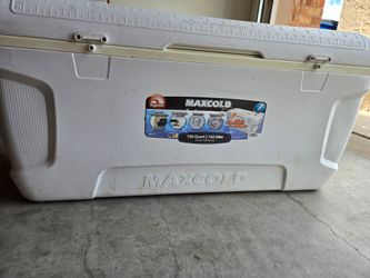 Ice chest