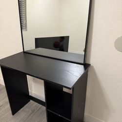 Black Desk With Mirror 