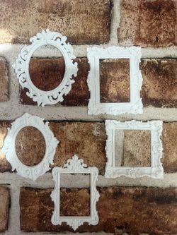 Vintage inspired set of 5 white frame