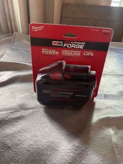 Milwaukee M18 RedLithium Forge HD12.0 Battery