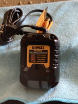 New Dewalt Charger 12/20 volts