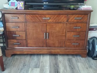Bedroom set