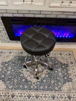 BRAND NEW**CoVibrant Lockable Rolling Stool with Noiseless Rubber Wheels & Footrest