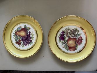 Hyalyn 8” Gold Trim Plates