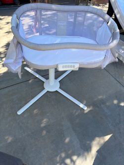 HALO Bassinest Baby Bassinet$20 OBO
