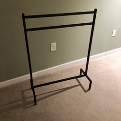3ft Tall Metal Laundry Rack
