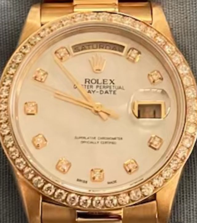 Presidential Rolex 18k With Diamonds
