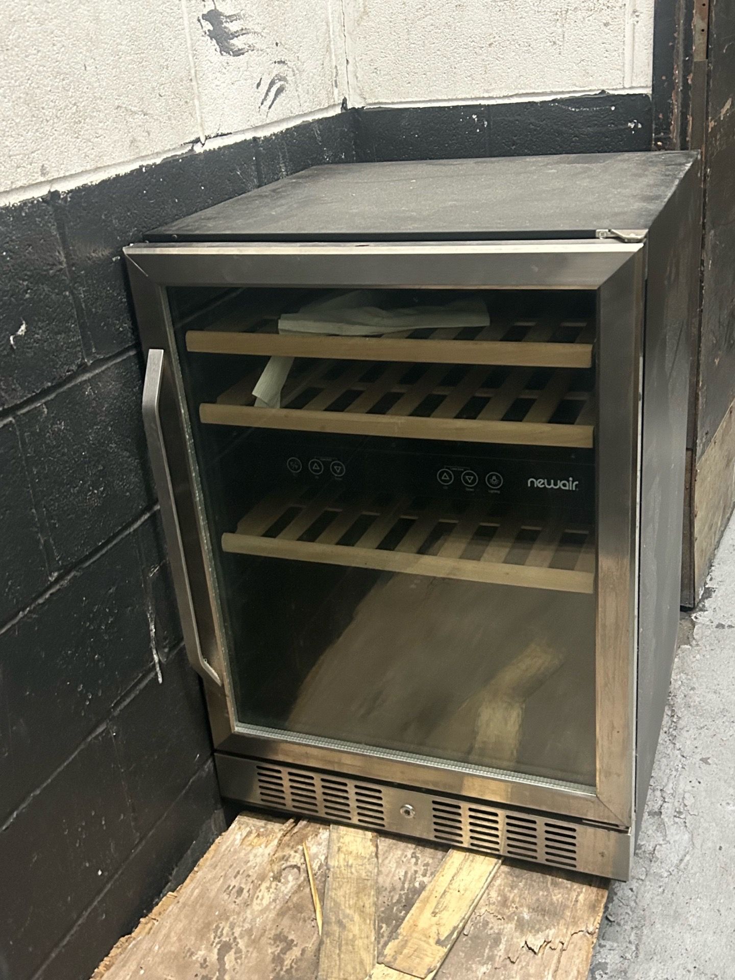 Wine cooler