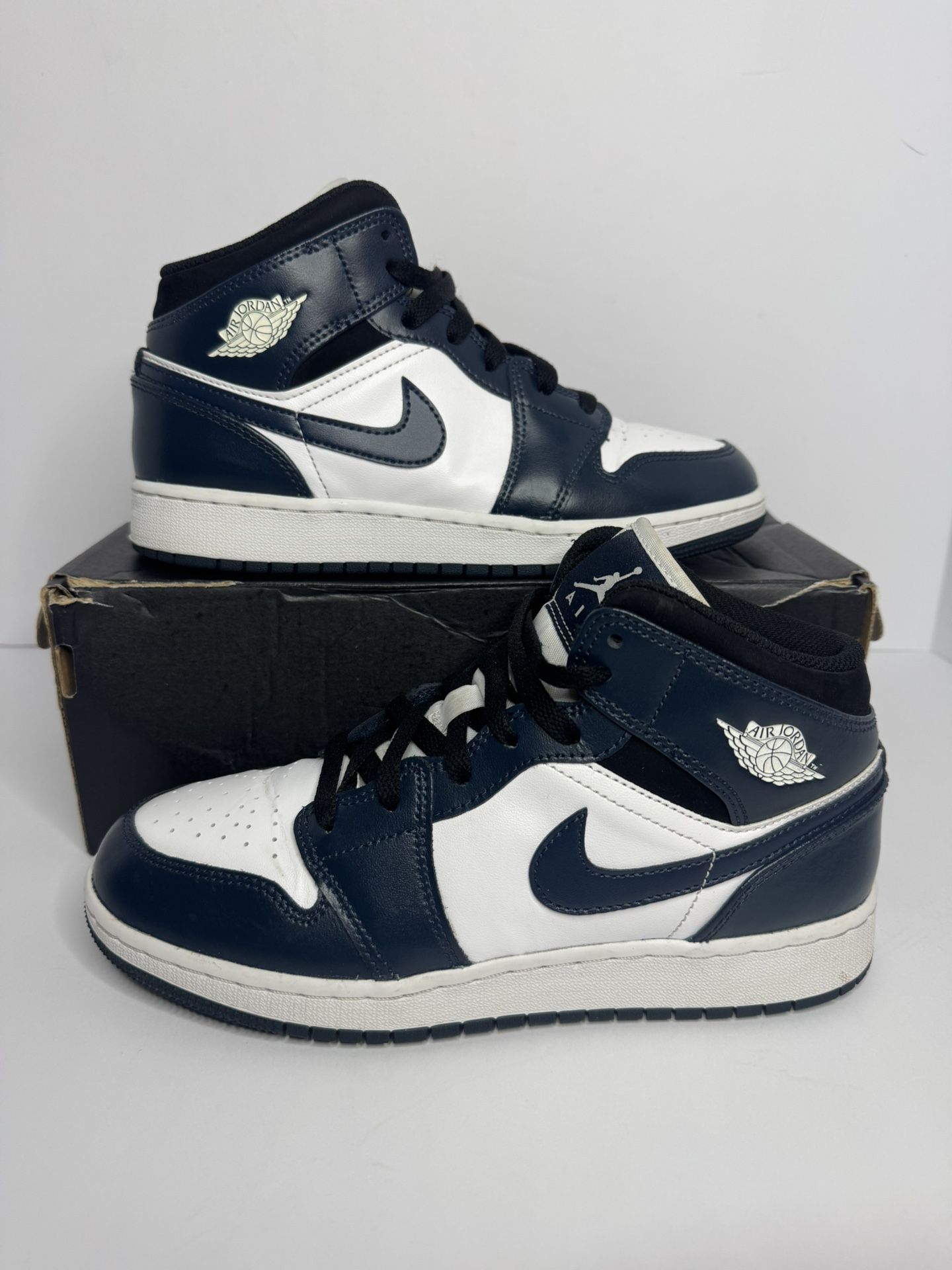 Jordan 1 Mid “Armory Navy” 6.5Y - Lightly Used
