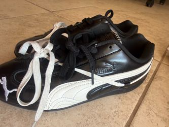 Puma Speed Cats with bow shoelace
