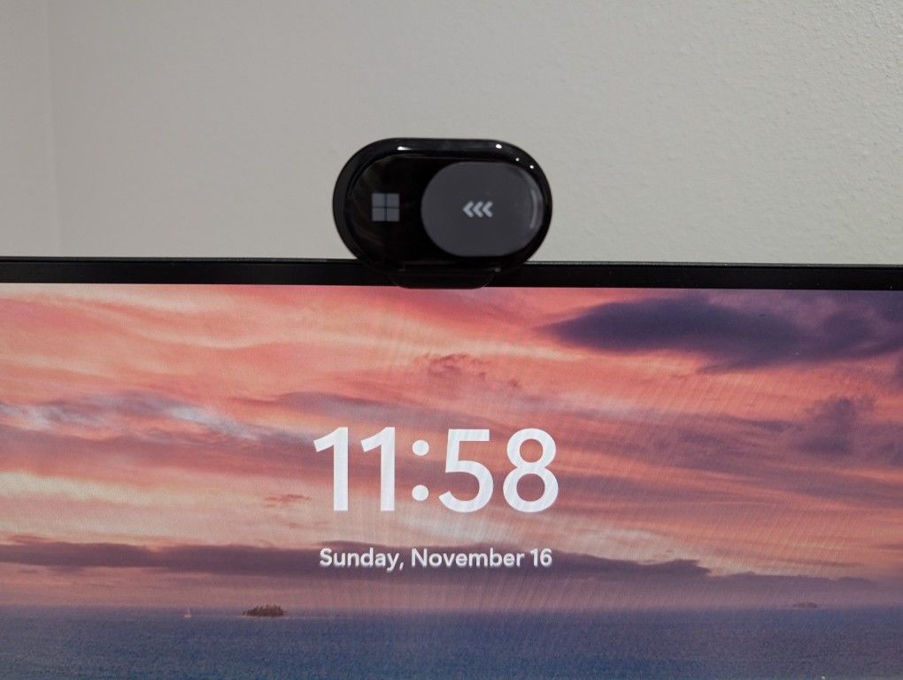 [New] Microsoft Modern Webcam With Noise Cancellation 