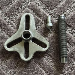 Snap On - Steering Wheel / Harmonic Balancer Puller