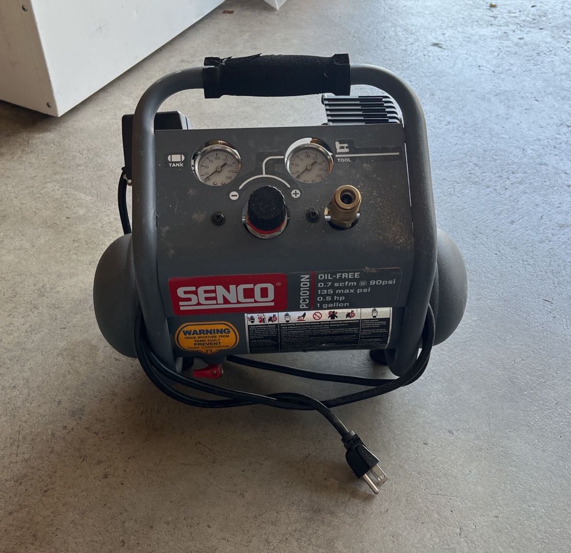 Pneumatic Nailer And Small Compressor