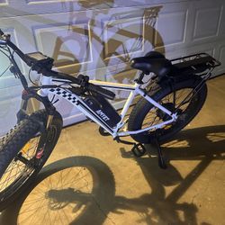 EB26 1500W Electric Bicycle • 26-Inch • New / Sealed