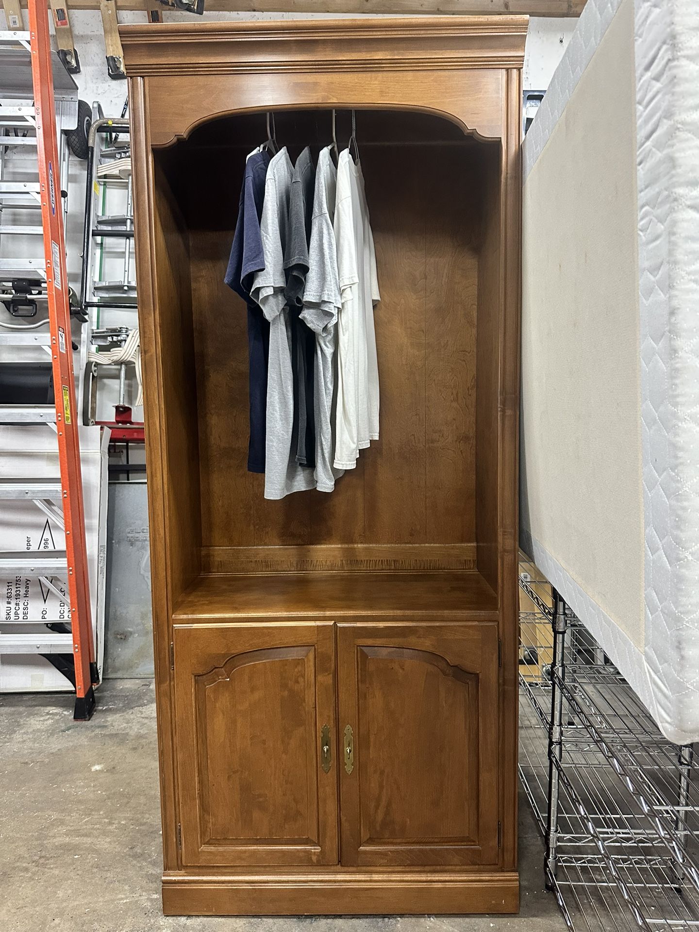 Wardrobe Closet