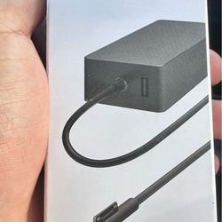 Power supply for surface pro & laptop.