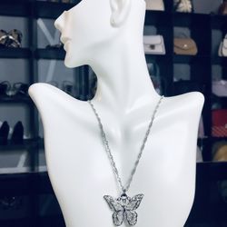 Fashion Butterfly 🦋 Pendant Necklace