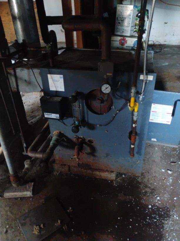 Gas Boiler For Sale $1,000 Pick Up Today Only Take It Apart For Yourself