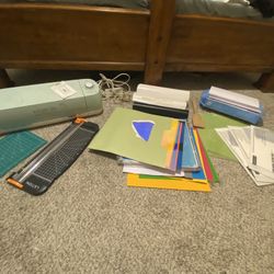 Cricut Cutter Lot