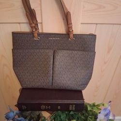 Women's Michael Kors Purse