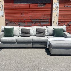 Gray 3 Piece Sectional Sofa Couch with right facing chaise