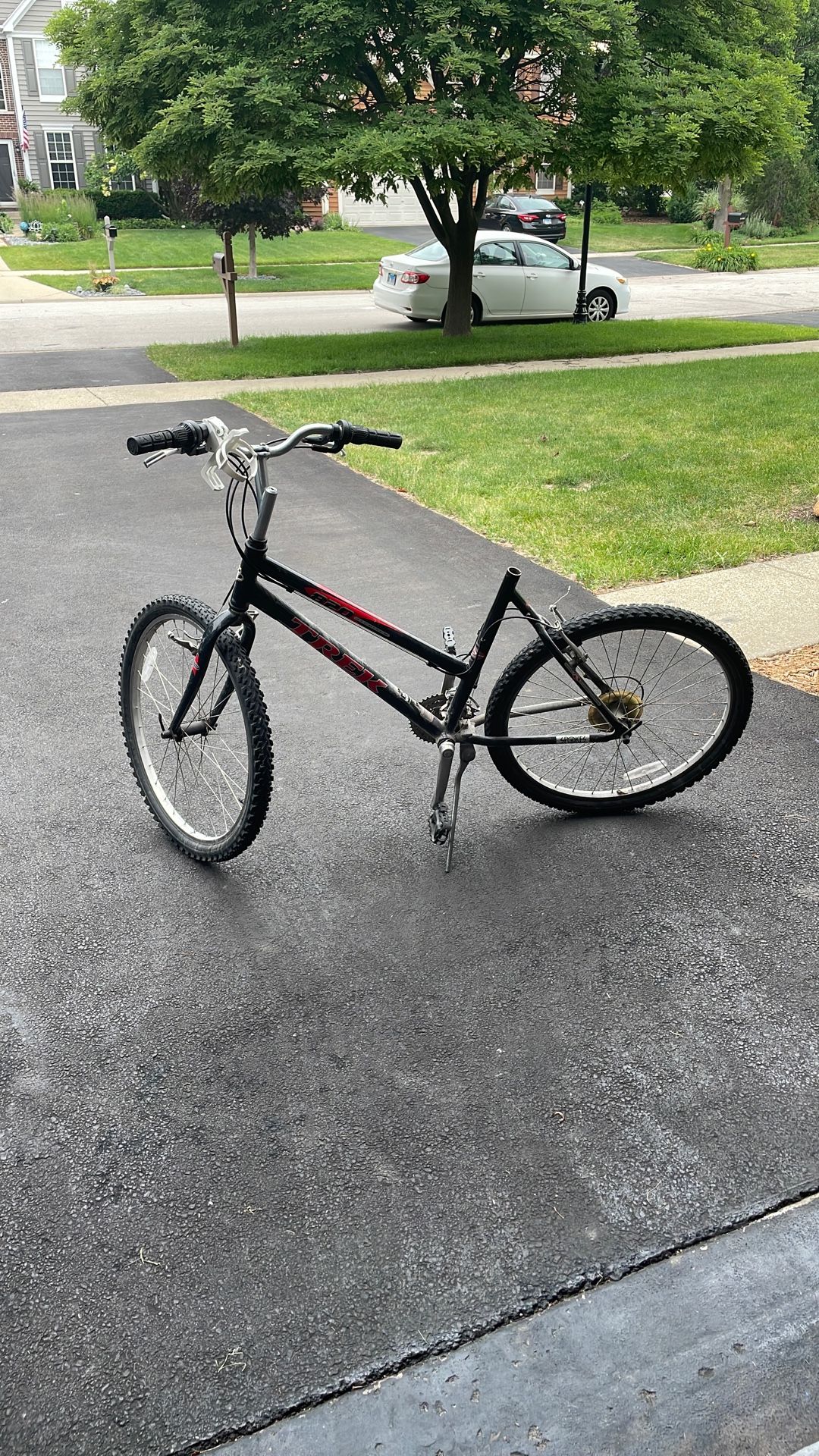 Trek Aluminum 820