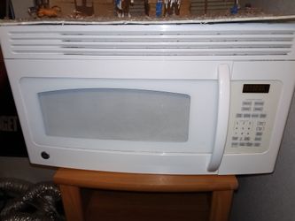 30" Kenmore White Undercounter Microwave Oven