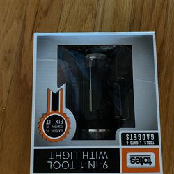 9 In 1 Tool With Light 