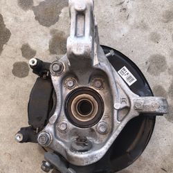 2010-2015 Toyota Prius Complete Right Spindle