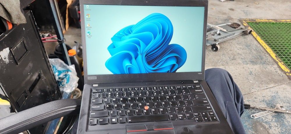 Lennova ThinkPad Laptop