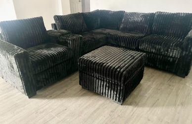 Sectional set