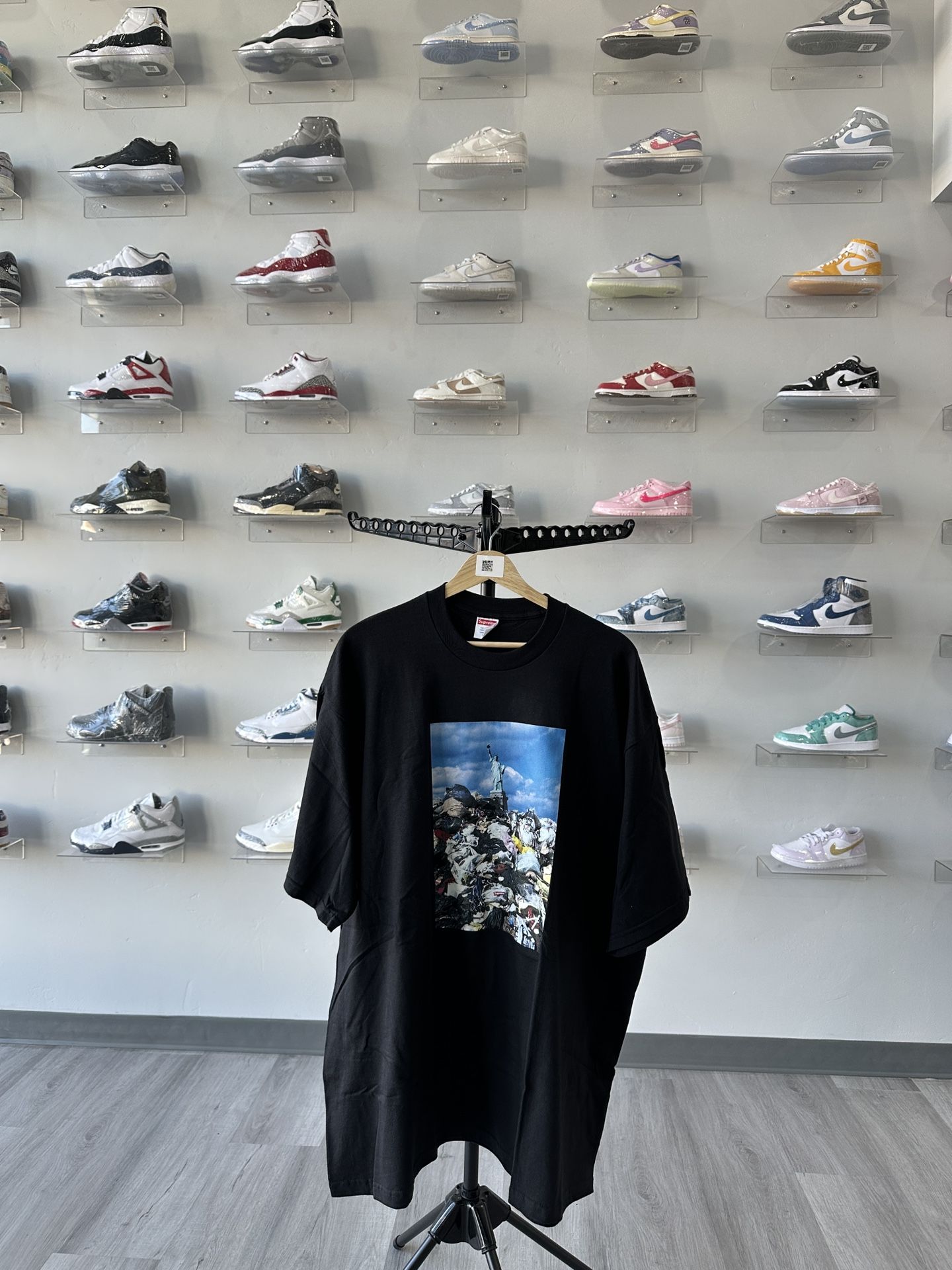 Brand New Supreme Trash Tee Black Size XXL