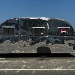 Travel Trailer Blackhawk 1947