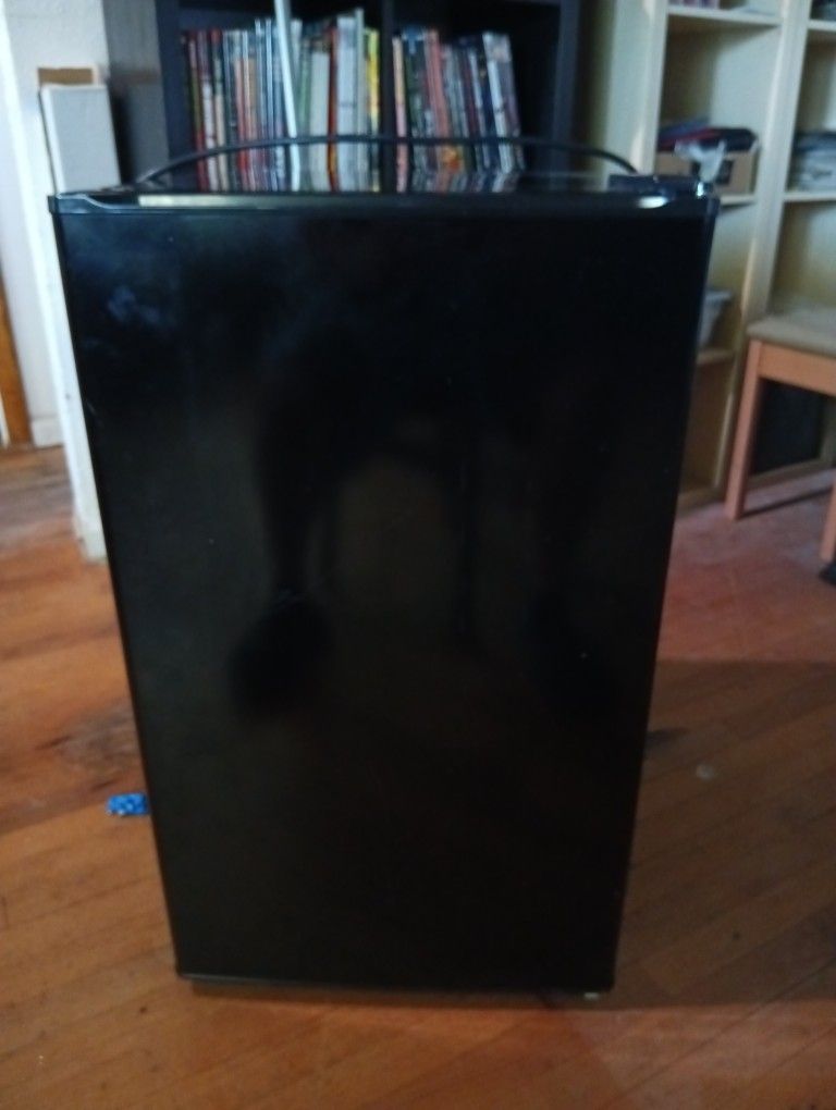 Small Refrigerator 