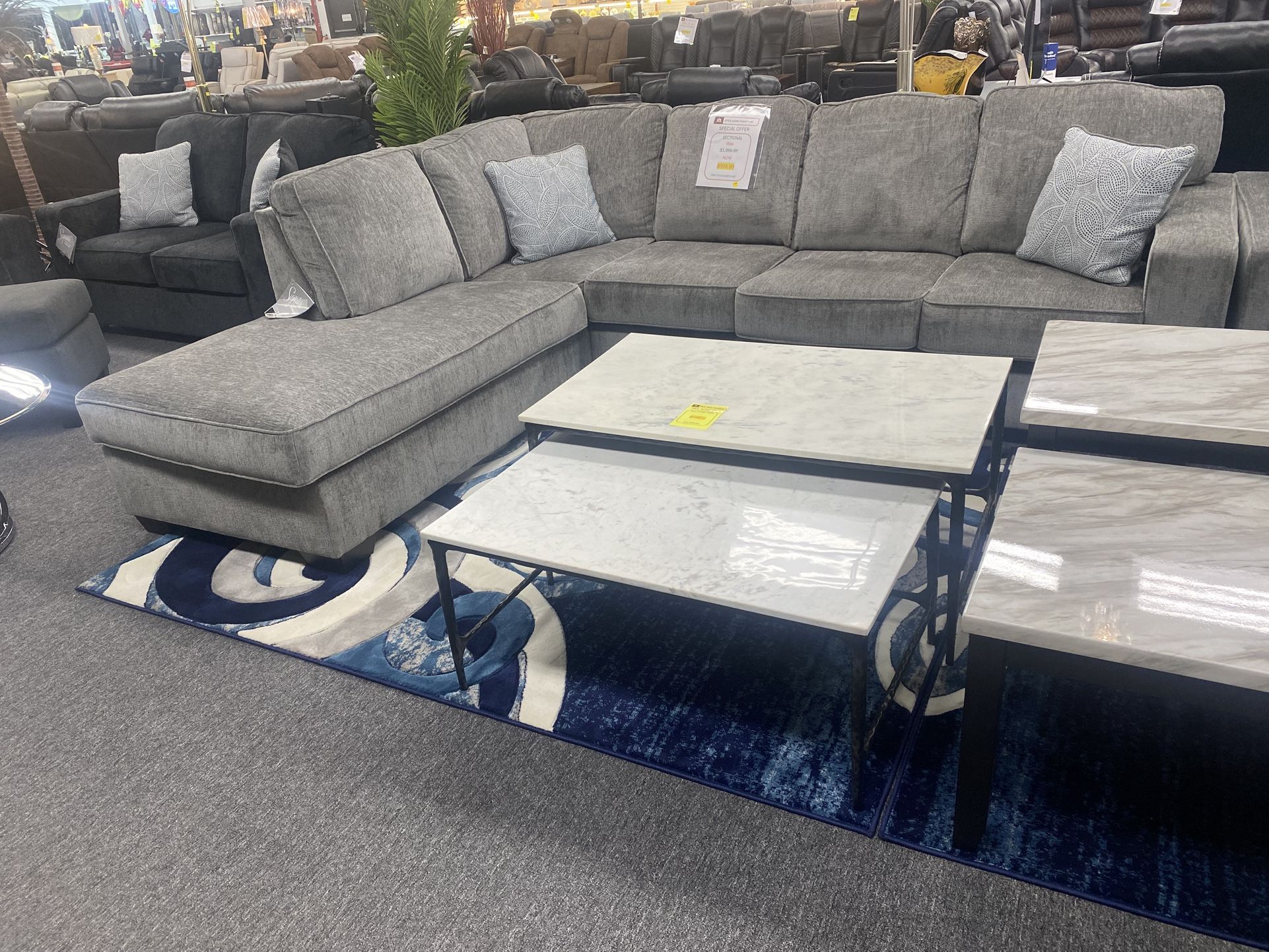 sectional $999