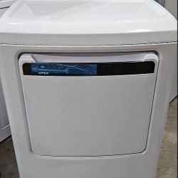 Frigidaire 27" Electric Dryer $280