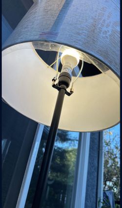 Flor Lamp Brown 5’high