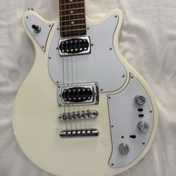 First Act Garage Master Volkswagen Electric Guitar - White Pickguard