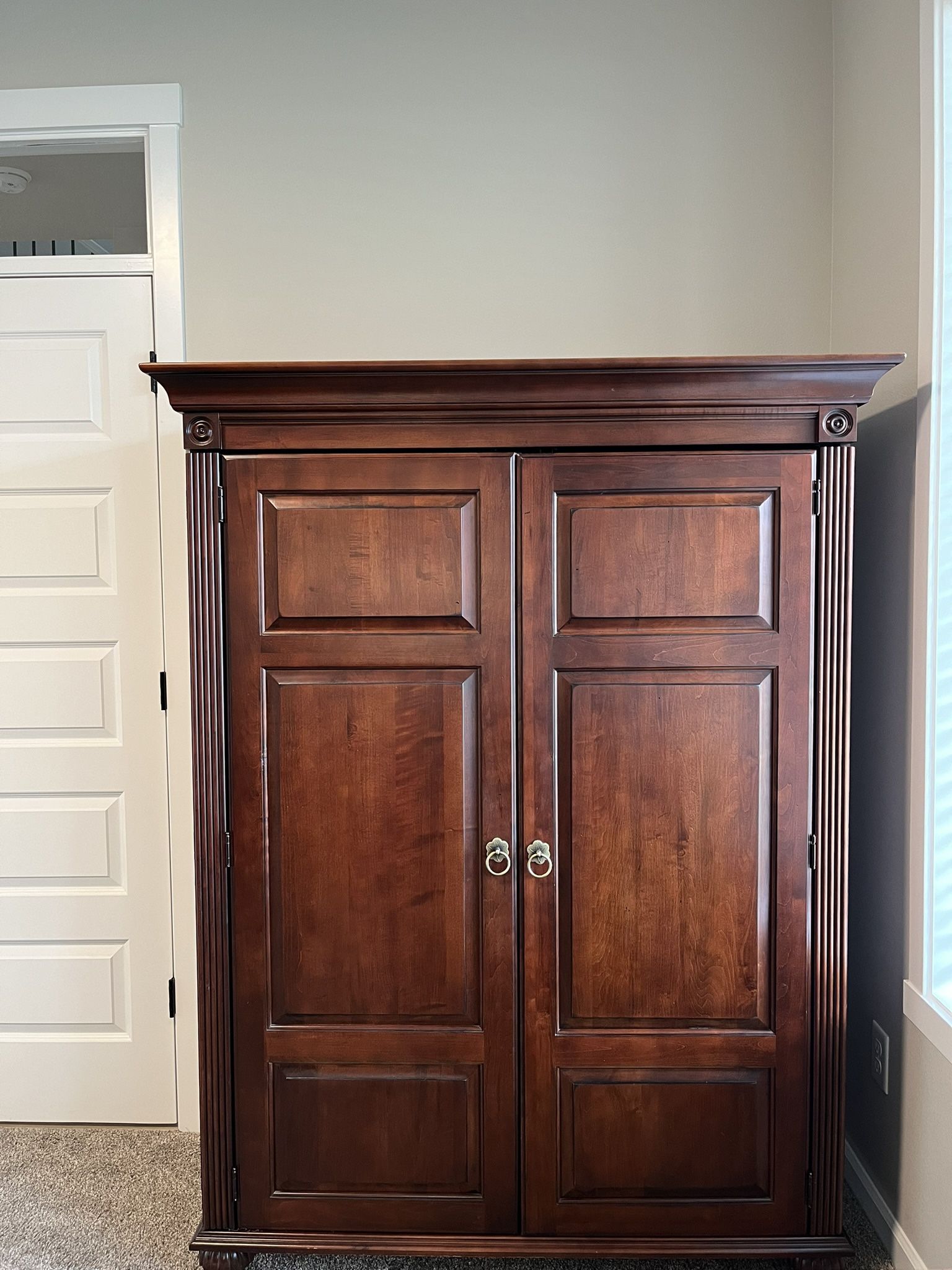 ETHAN ALLEN DESK / HUTCH Vintage