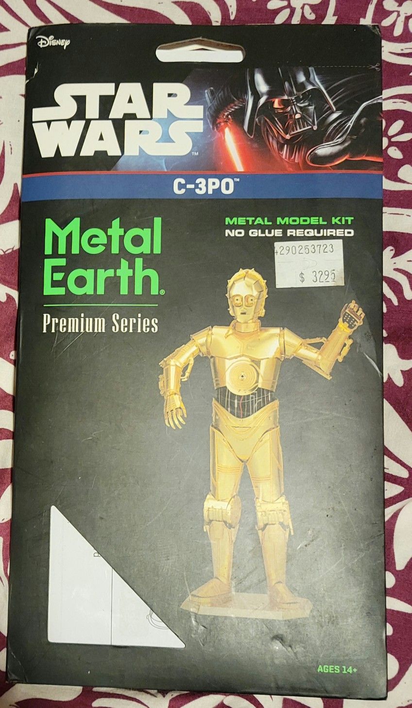 Metal Earth Premium Series C-3PO