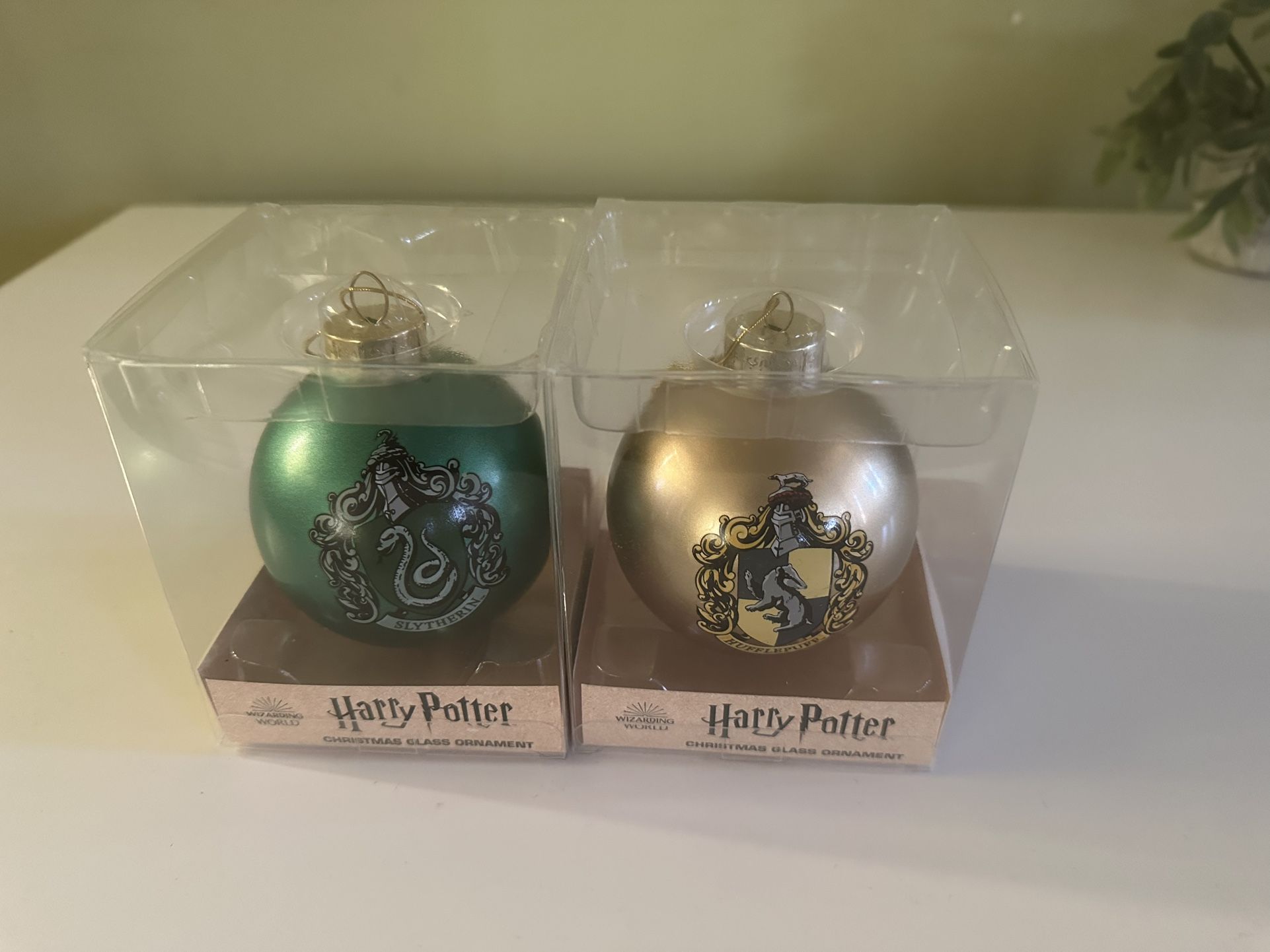 Harry Potter Ornament Balls - Hufflepuff Slytherin