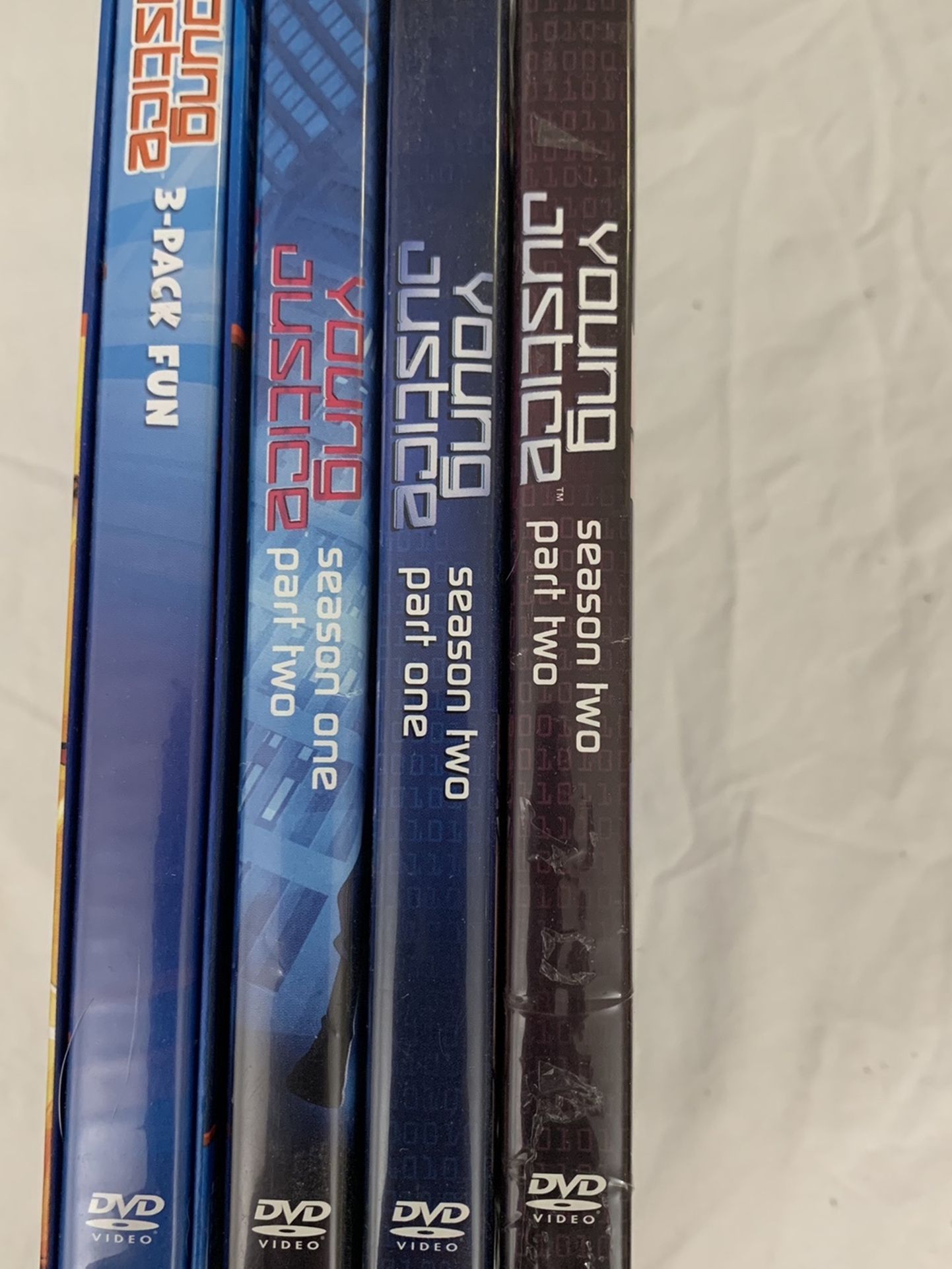 Young Justice Animated Series DVDs (Seasons 1 and 2- 9 Disc Set)