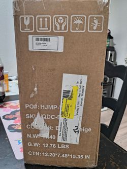 Brand New queen size air mattress with built-in pump
