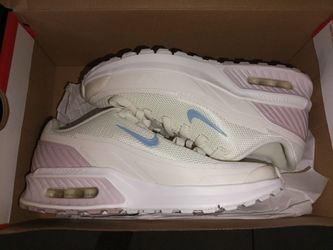 Nike Air Max Sneakers White Pink Blue